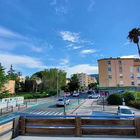 Cosy Quartier Calme Et Proche Gare Apartment *